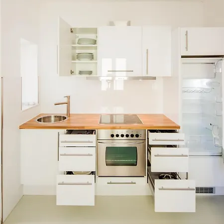 Secondhome Stuttgart: Modern Apartment near Esslingen's Historic Center Esslingen am Neckar Exterior photo