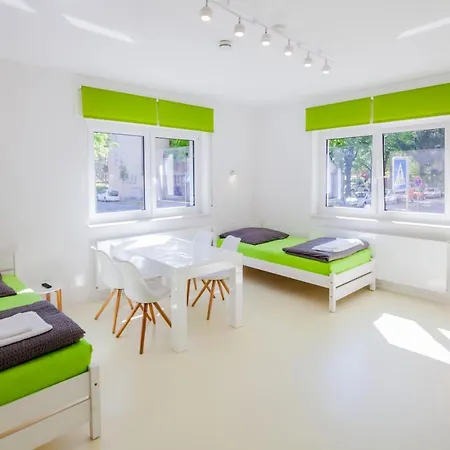 Secondhome Stuttgart: Modern Apartment near Esslingen's Historic Center Esslingen am Neckar Exterior photo