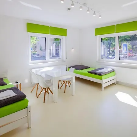 Secondhome Stuttgart: Modern Apartment near Esslingen's Historic Center Esslingen am Neckar Exterior photo